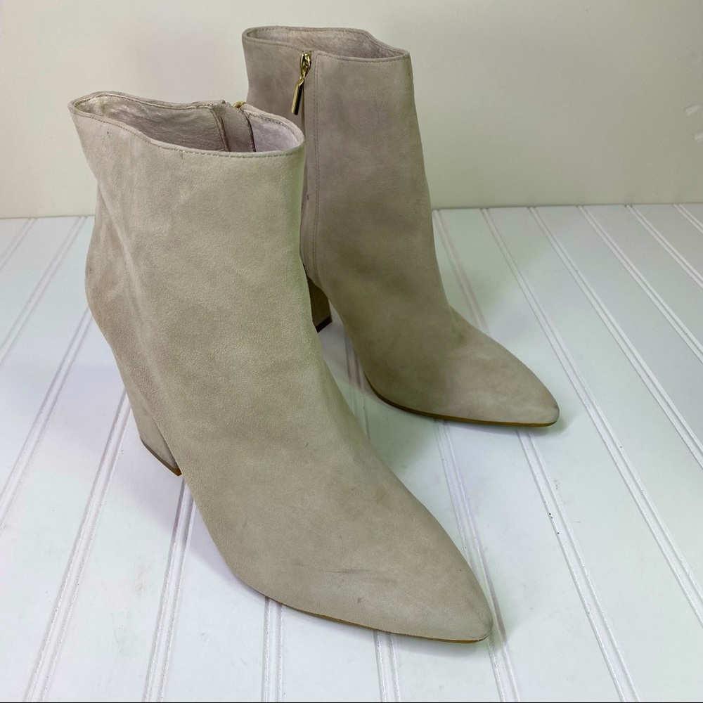Kenneth Cole New York Gladis Taupe Ankle Boots